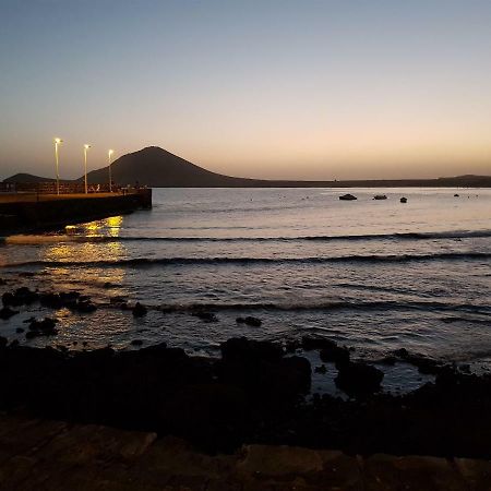 Alquilaencanarias El Medano Mirazul Plaza Roja Buitenkant foto